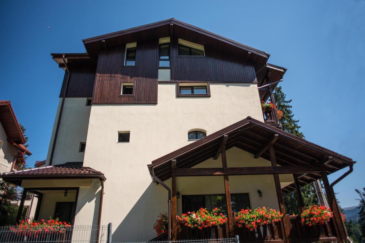 Uphill Residence Sinaia Ngoại thất bức ảnh